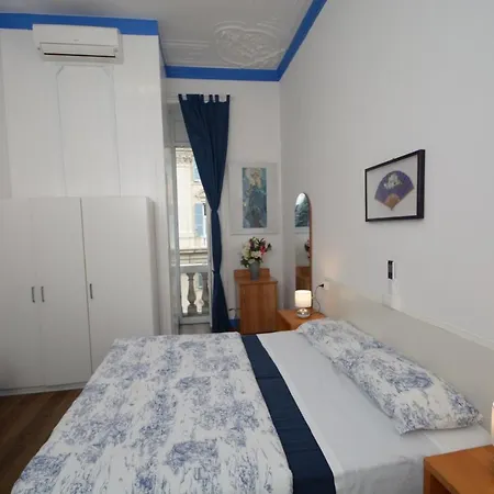 Olympia Hotel 2*
