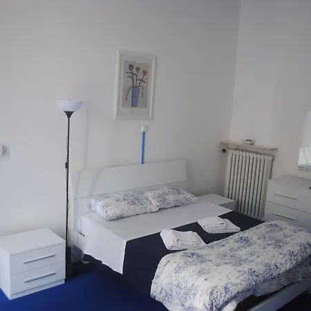 Olympia Hotel 2*