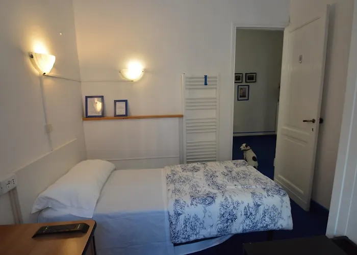 奥林匹亚酒店 2* 热那亚